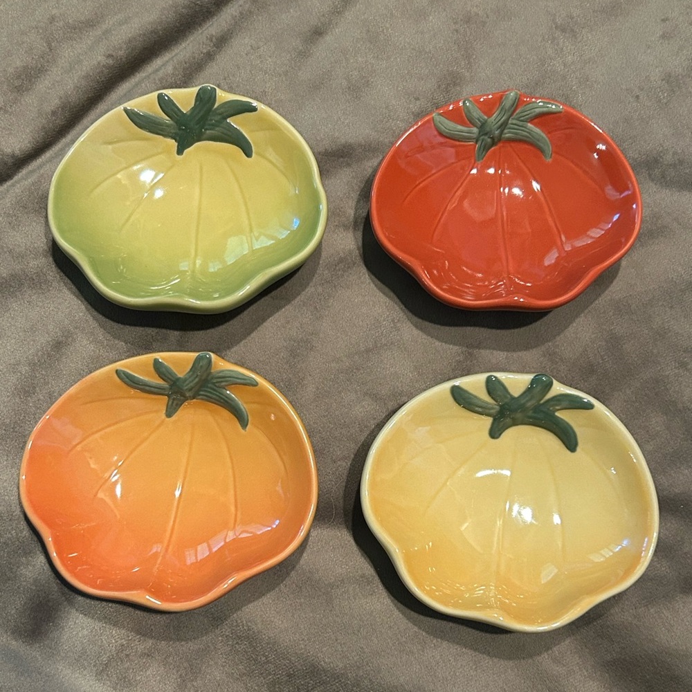 Set of 4 Williams Sonoma Heirloom Tomato Appetizer/Dipping Bowls